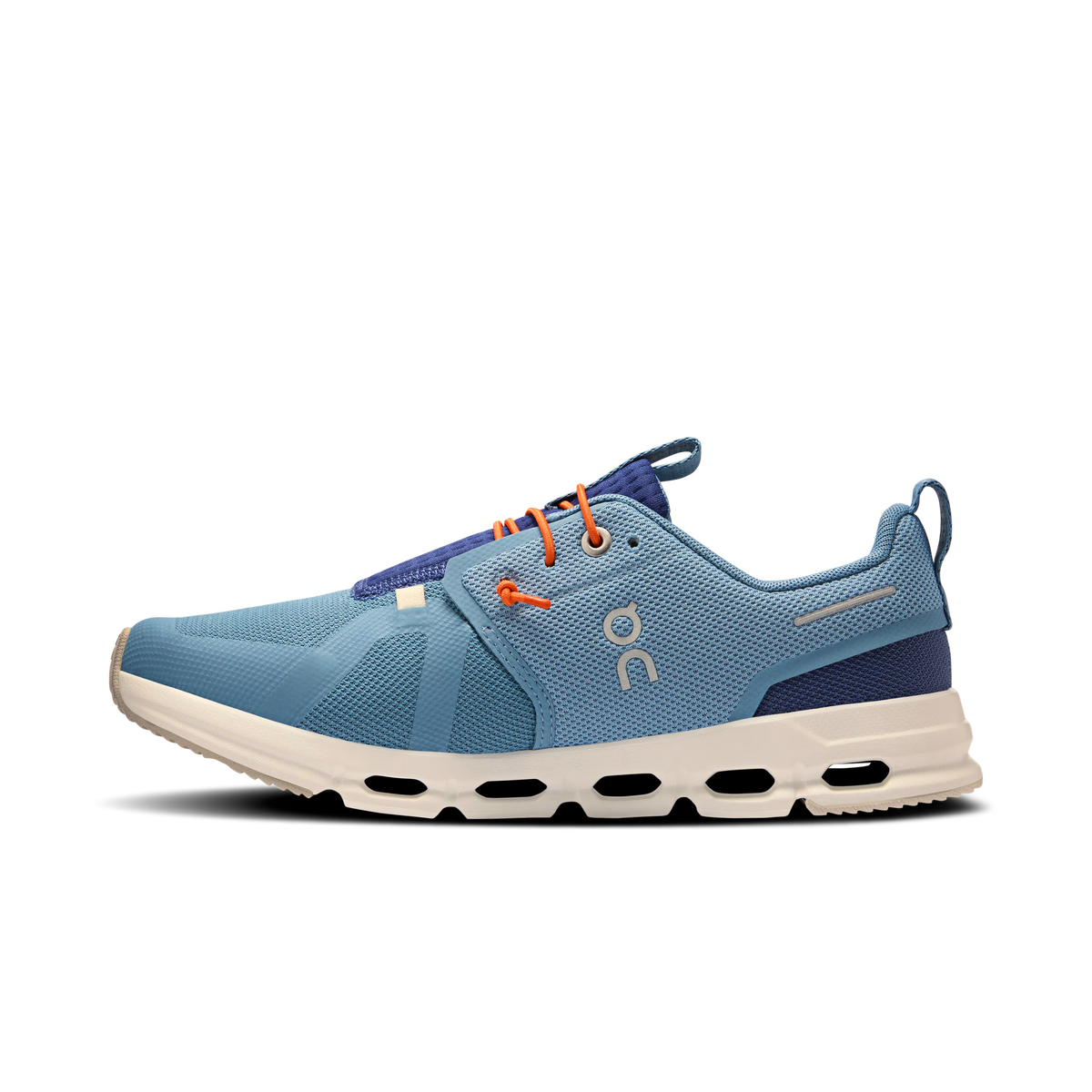 On Cloud Sky Youth Running Shoe Dust | Acai – Detail View