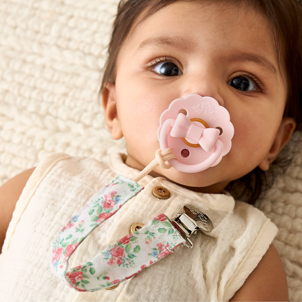 Itzy Ritzy - Itzy Clip, Fabric Pacifier Strap