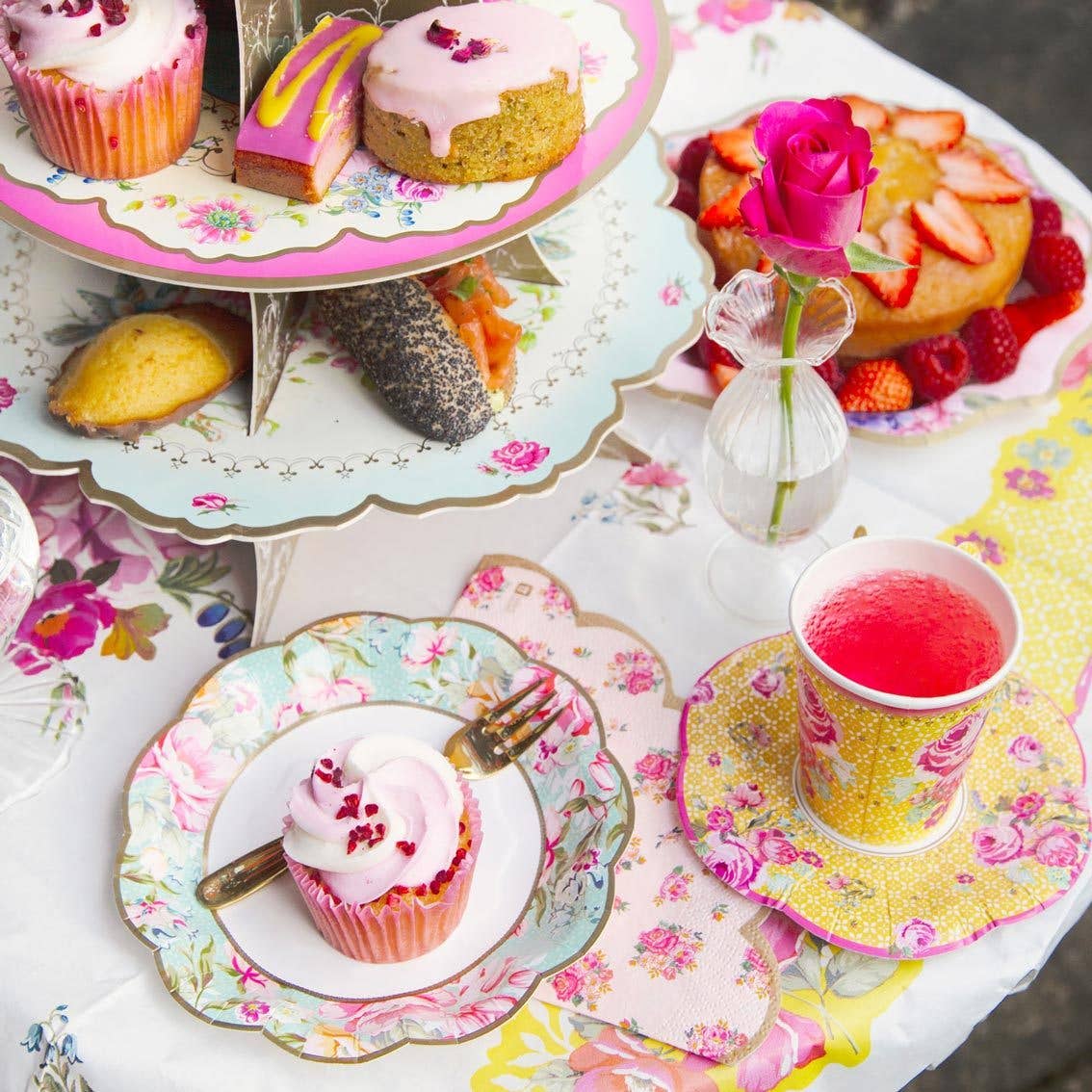 Talking Tables USA - Vintage Teacups and Saucers Set | 12 Pack | Tea Party |