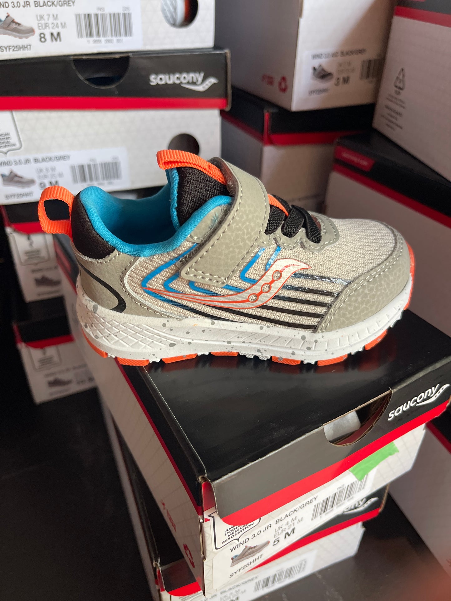 Saucony Little Kid's Wind 3.0 JR - Black/Grey