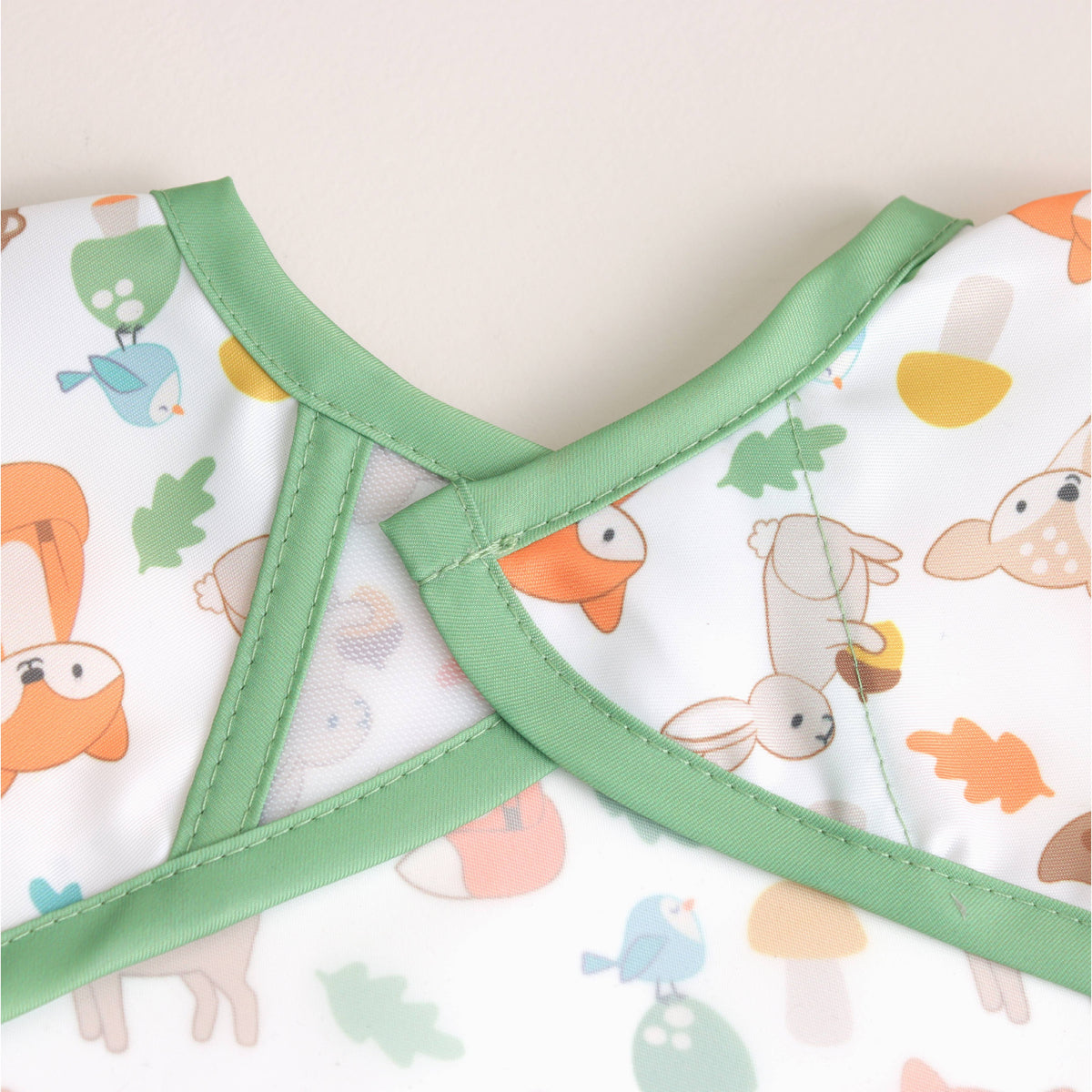 Itzy Ritzy - Itzy Everywhere Bib - Long Sleeve Water-resistant Bib