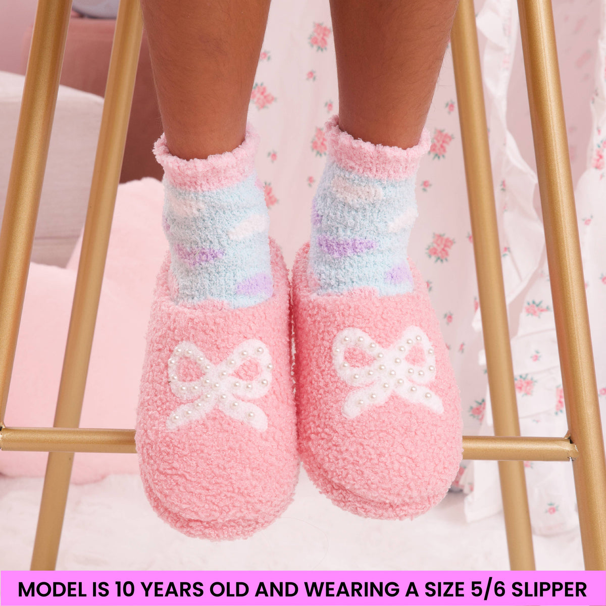 OMG Accessories - Pearl Bow Slippers