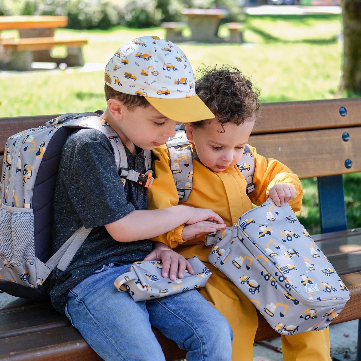 Jan & Jul - Insulated Kids Lunch Bag