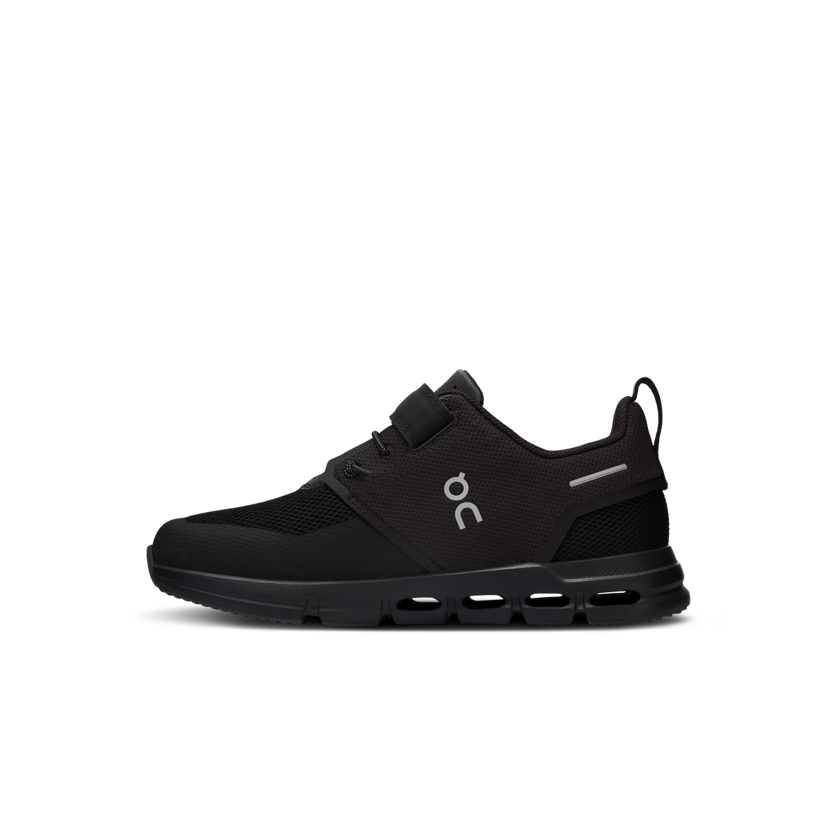 On Cloud Play Kids Running Shoe All Black – Additional View 1
