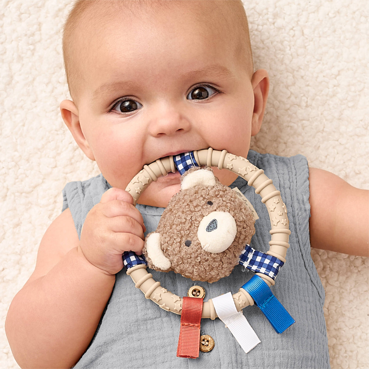Itzy Ritzy Canada - *NEW* Itzy Ring Pal™ - Teething Ring with Plush Character