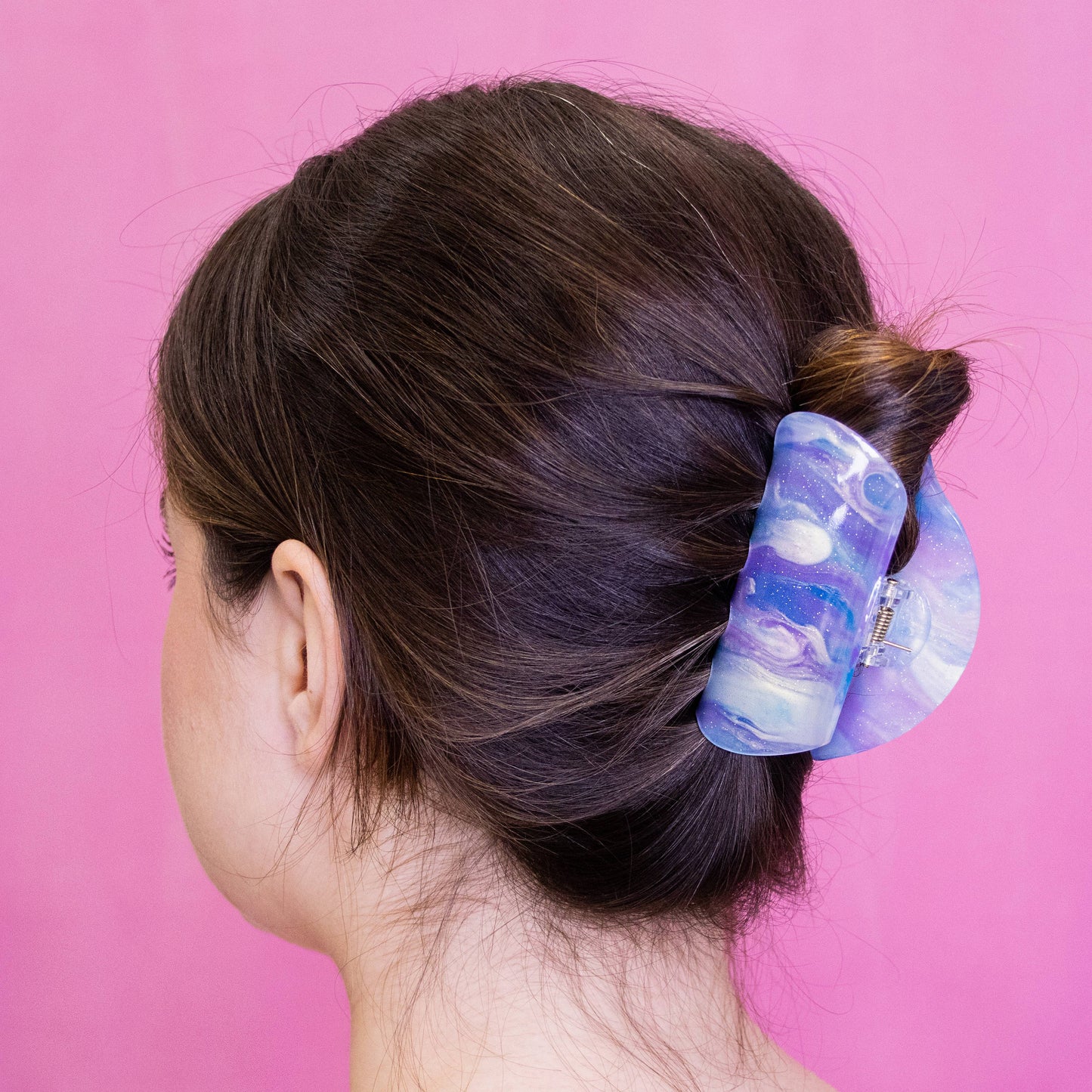 Frog Sac - Medium Hair Claw Clip