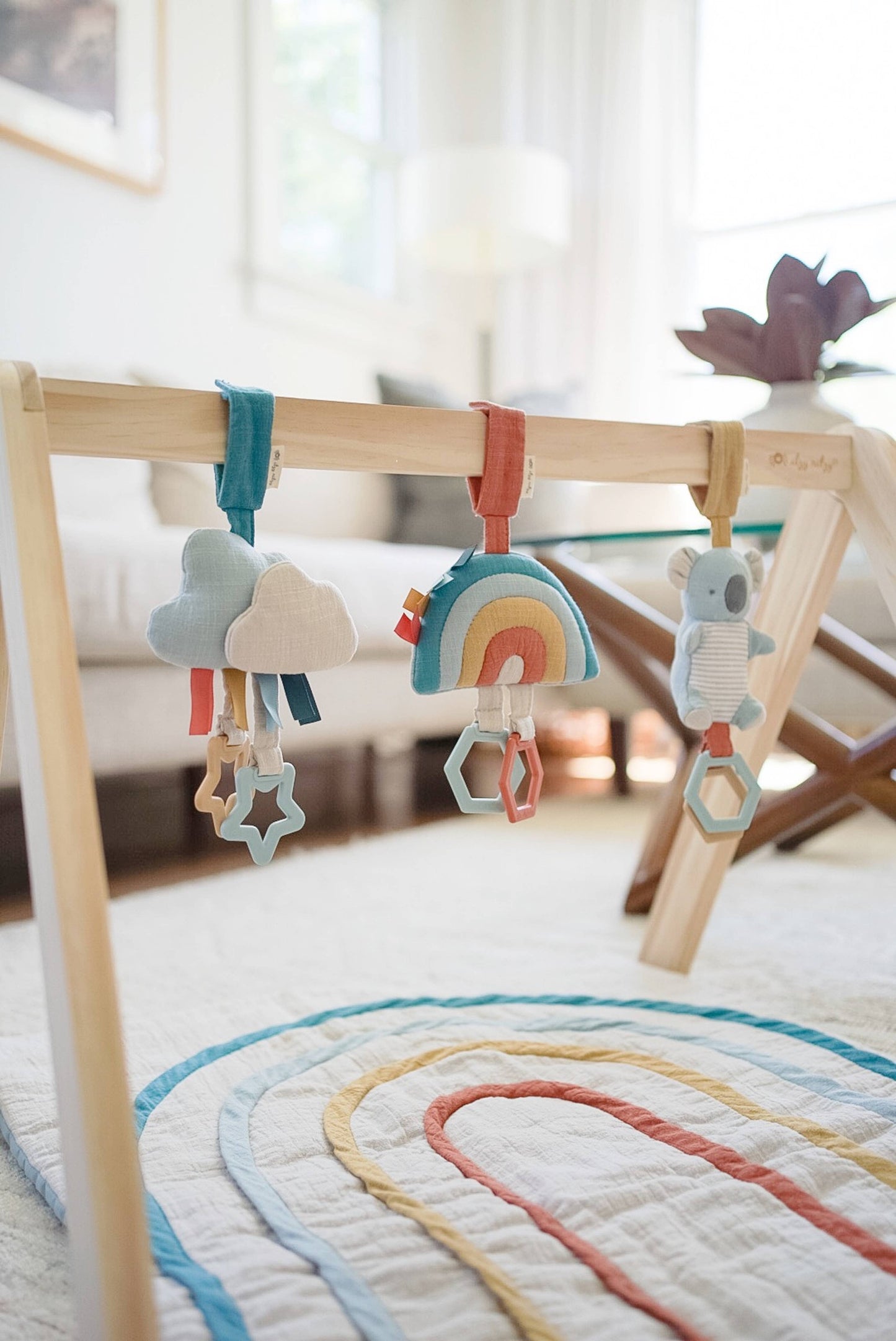 Itzy Ritzy - Bitzy Bespoke Ritzy Jingle Attachable Travel Toy: Cloud