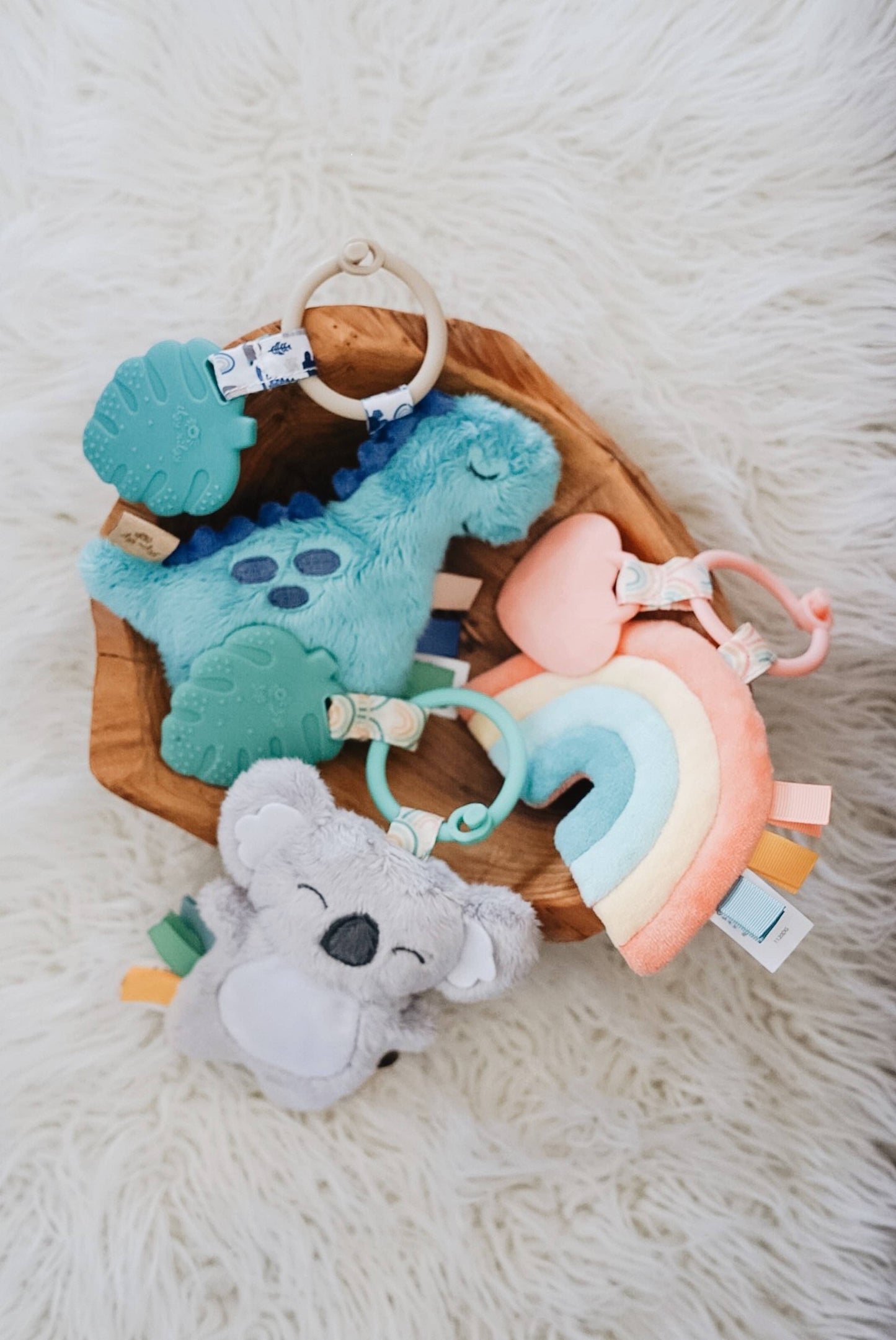 Itzy Ritzy - Itzy Pal™ Plush + Teether: Avocado