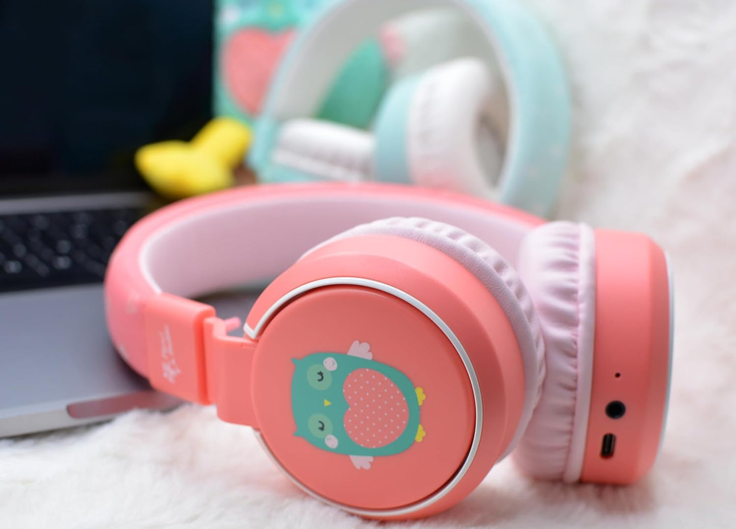 Planet Buddies - Kids Wireless Headphones - Volume Limited to 85 Decibels