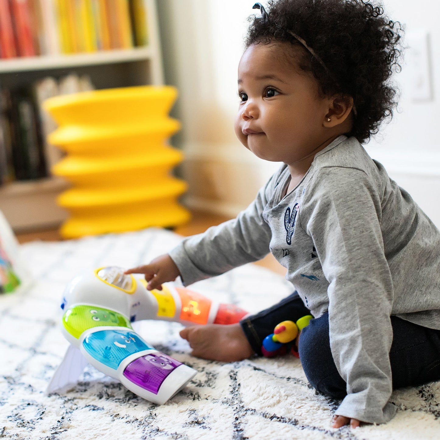 BABY EINSTEIN - Glow & Discover Light Bar Activity Station
