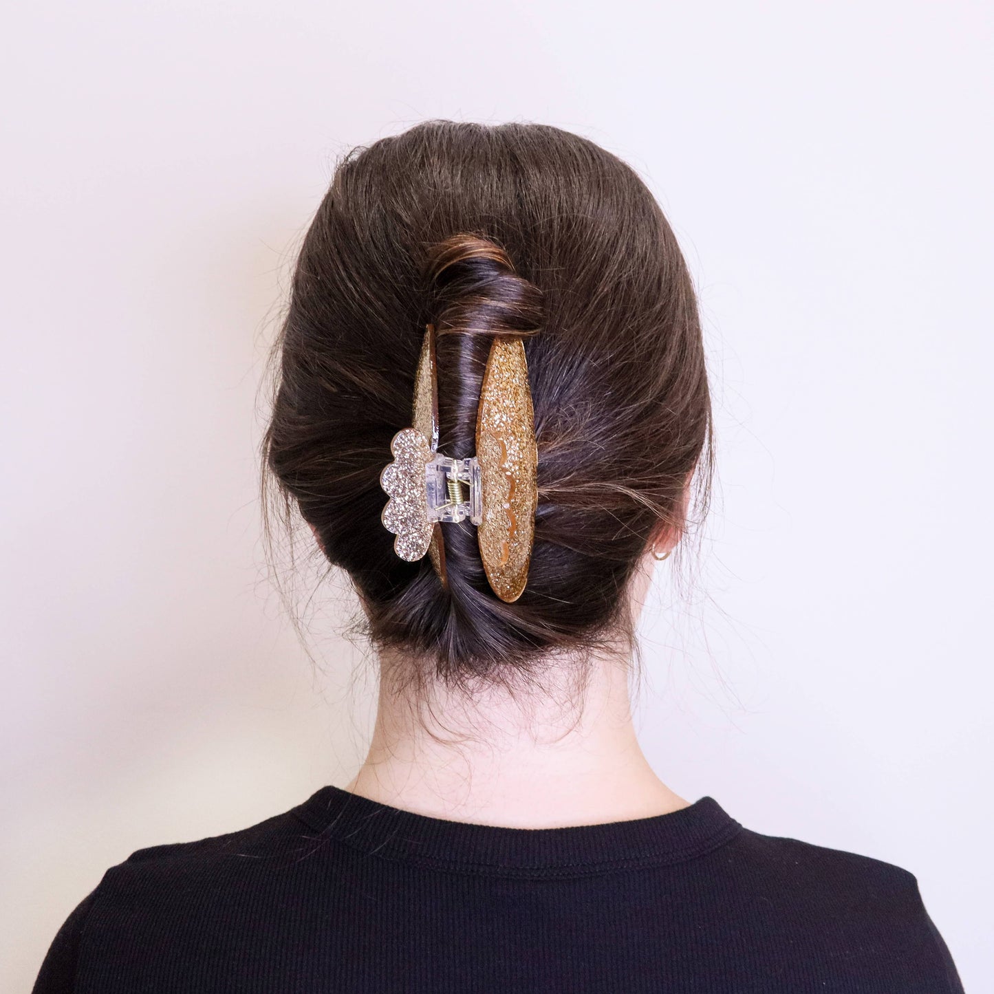 Frog Sac - Medium Round Glitter Hair Claw Clip