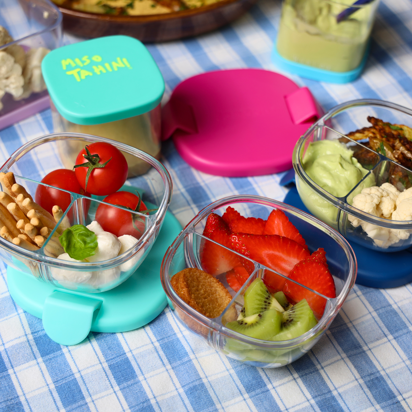 Yumbox - Leakproof Snack Bowl with 3 Compartments - Raspberry Pink