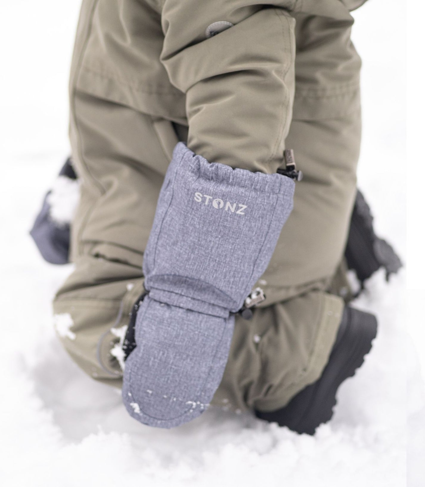 Stonz Snow Mitt Kid - Easy-on, Insulated, Waterproof Mittens