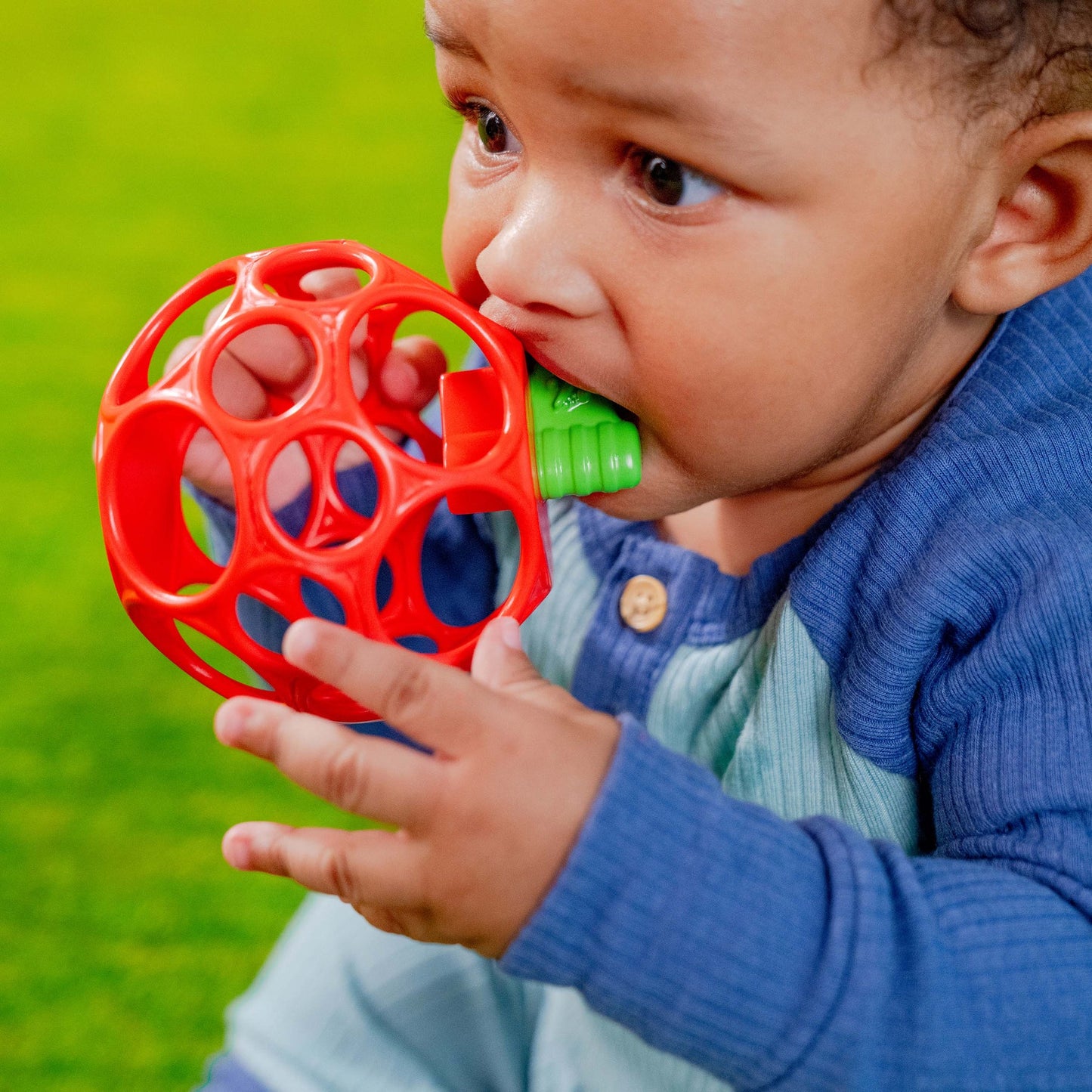 BRIGHT STARTS - Hold My Own Easy-Grasp Teether Toy - Apple