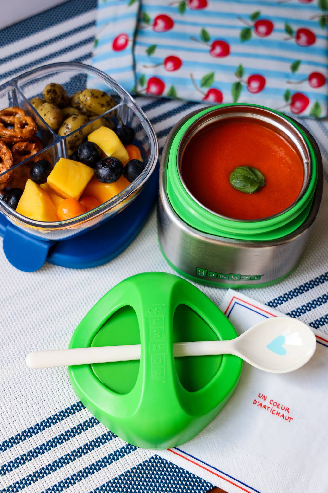 Yumbox - Compact Leakproof Snack Bowl with 3 Compartments