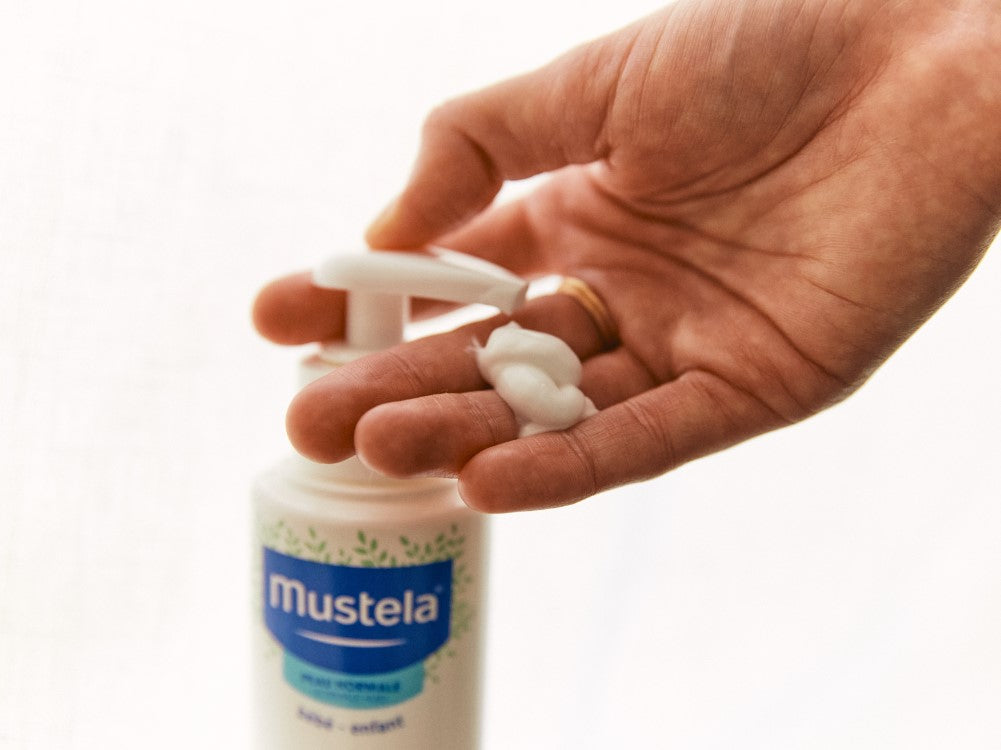 Mustela Hydra Bébé Body Milk Lotion with Organic Avocado