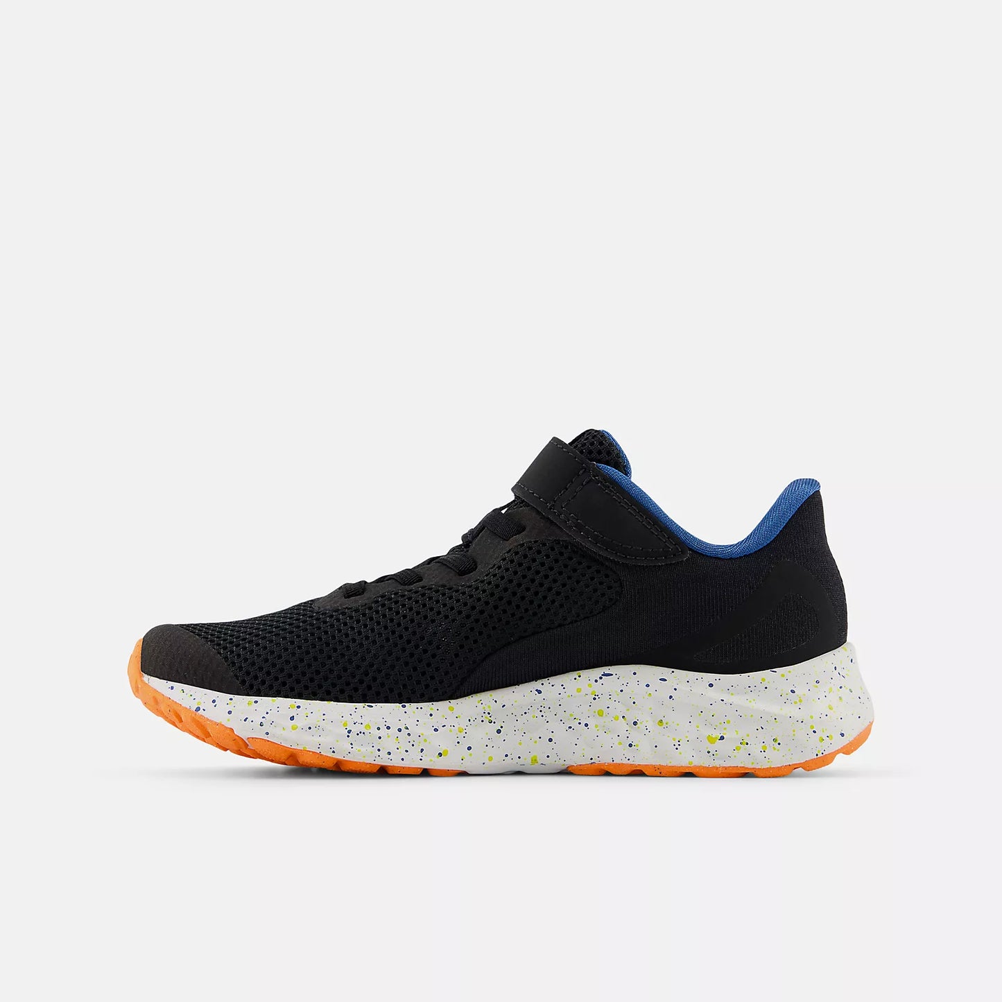 New Balance - Fresh Foam Arishi v4 Bungee Lace with Top Strap - Black Blue
