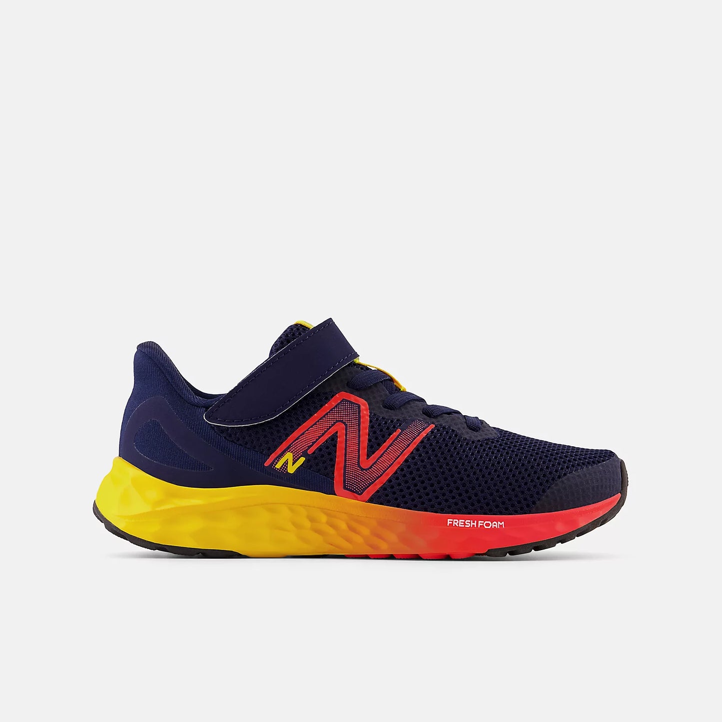 New Balance - Fresh Foam Arishi v4 Bungee Lace with Top Strap - TEAM NAVY